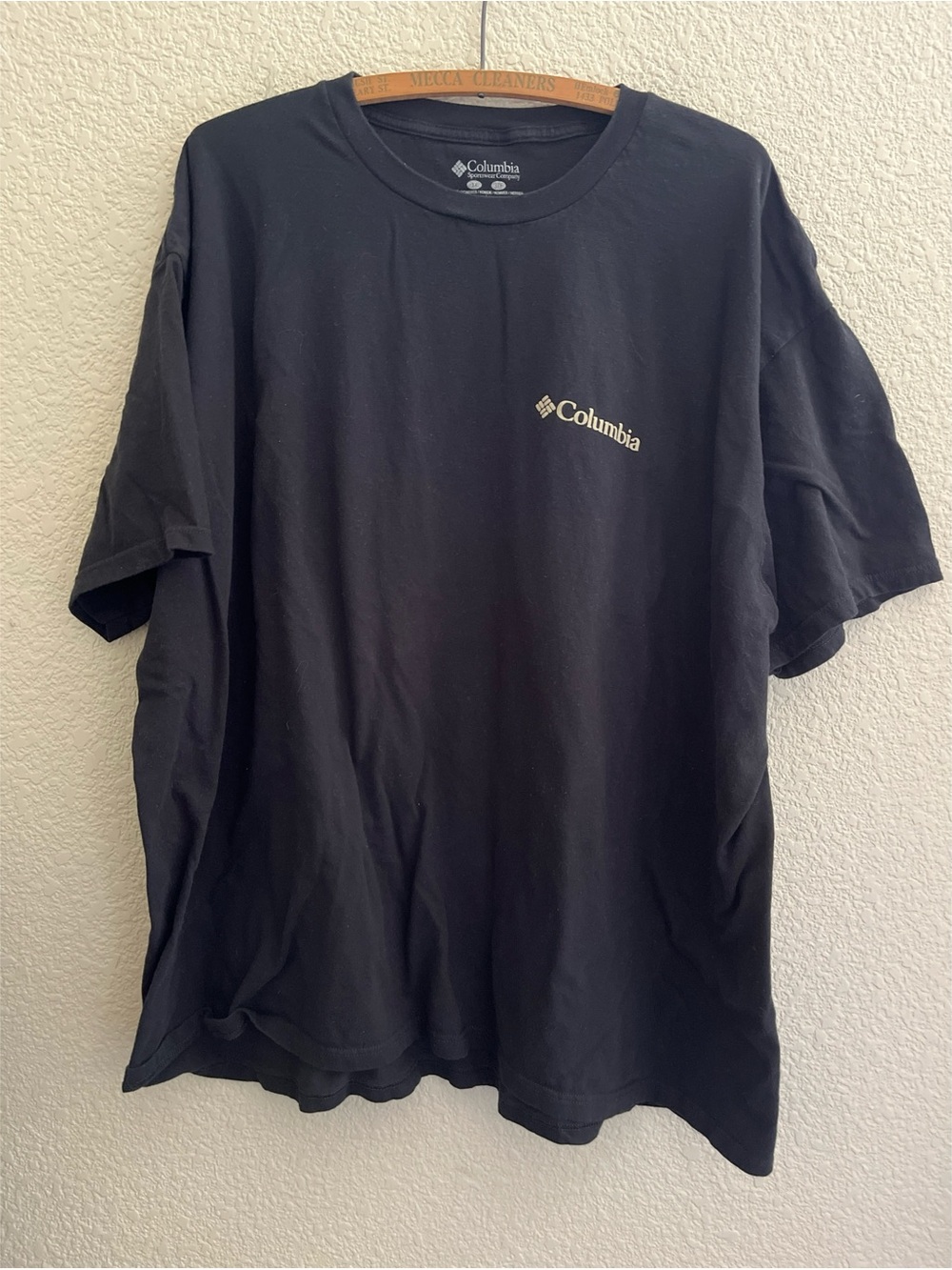 Columbia Black Tee Men’s Size 3X